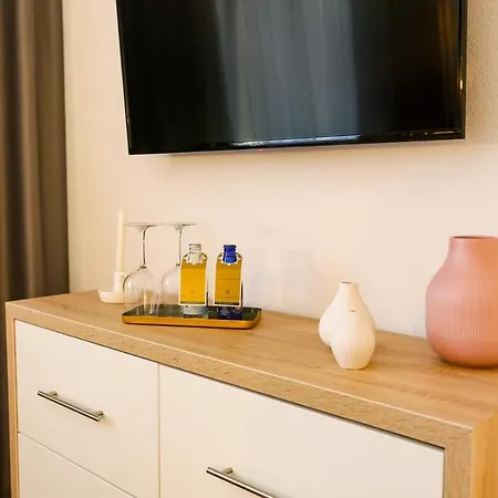 Infinity * Μόσταρ