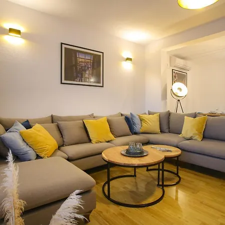 Βίλα Infinity Μόσταρ