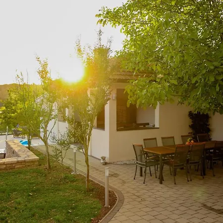 Villa Infinity *