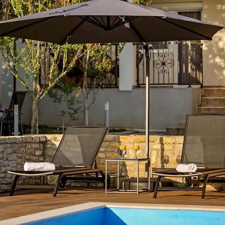 Villa Infinity