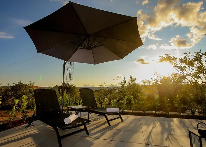 Infinity モスタル